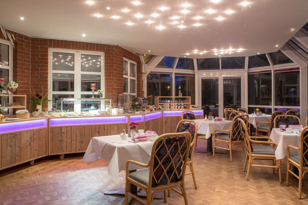 Hotel Weide Satow Extérieur photo