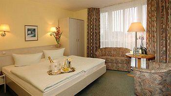 Hotel Weide Satow Extérieur photo